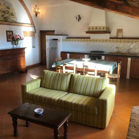 Corsano  Agriturismo Fattoria Di Corsanoヴィラ エクステリア 写真