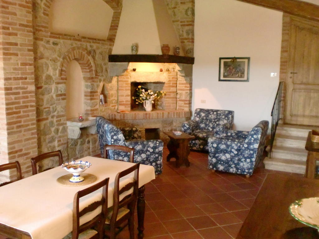 Corsano  Agriturismo Fattoria Di Corsanoヴィラ 部屋 写真